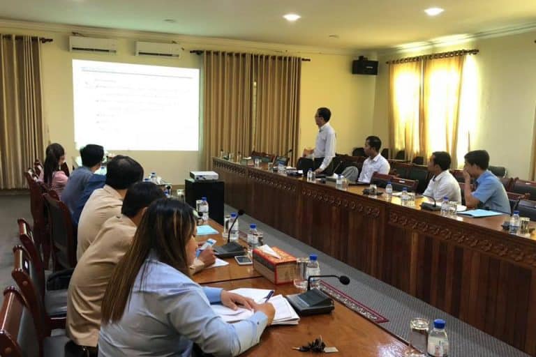 Home presentation-financial-management-system-mef